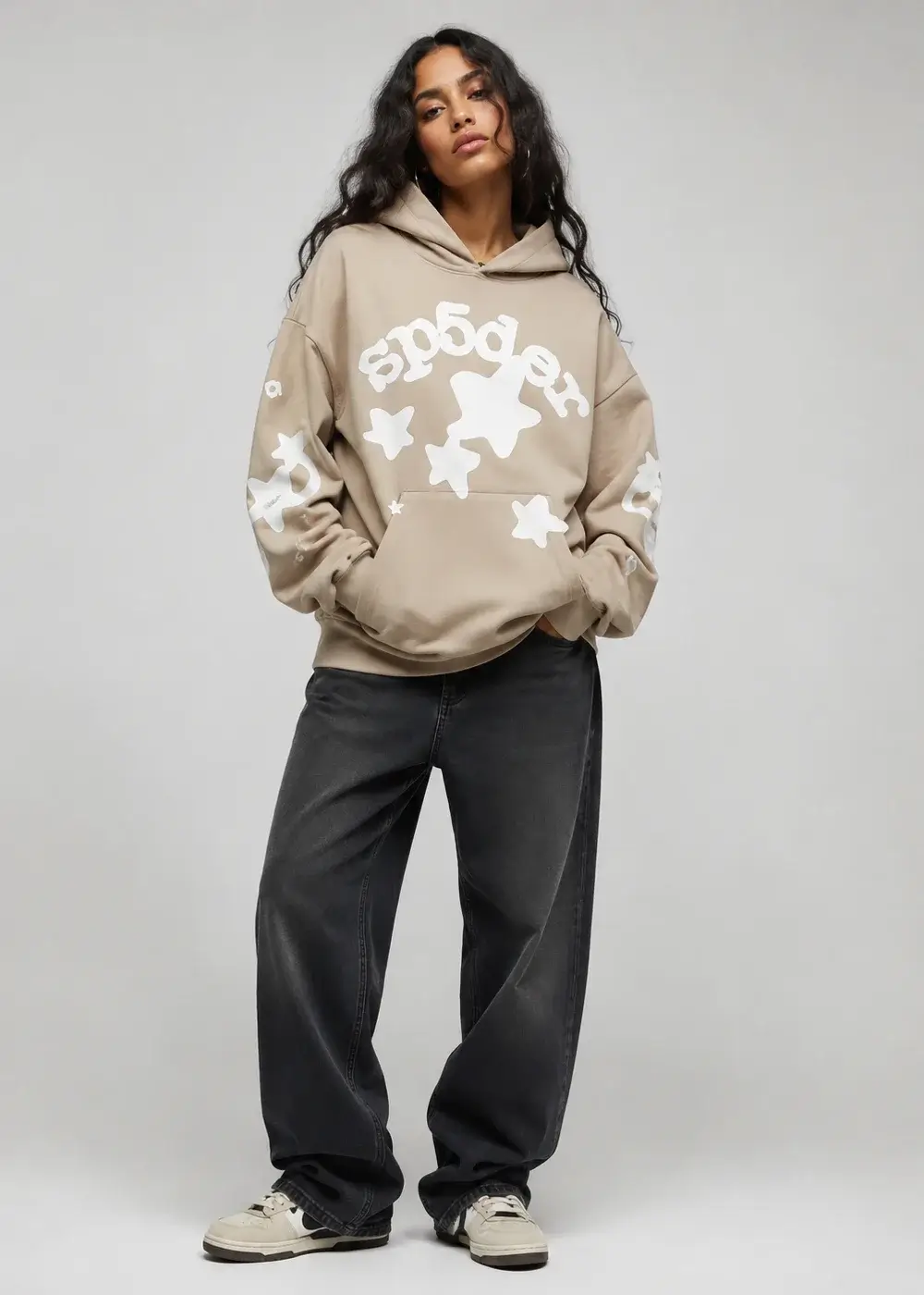 Spider Beluga Hoodie Light Brown